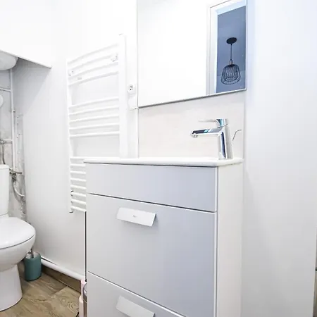 Grand Studio Au Coeur De A 1min Du Marche Et 6min Plage De L'ecluse Apartment